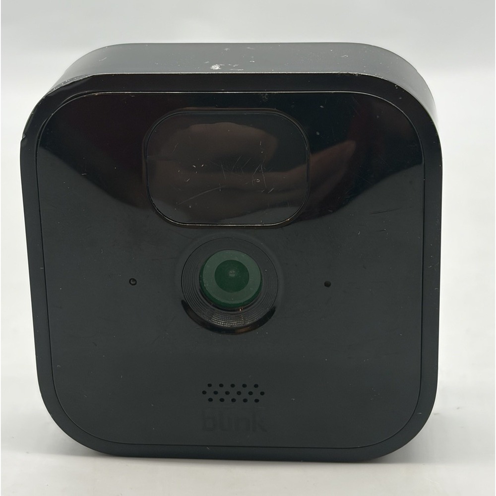 Blink Outdoor (3rd Gen) Battery-Powered Wireless Security Camera (BCM00400U)